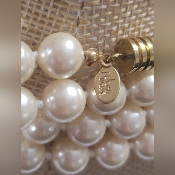 Vintage Joan Rivers Ivory Glass Pearl Necklace - Picture 4 of 6